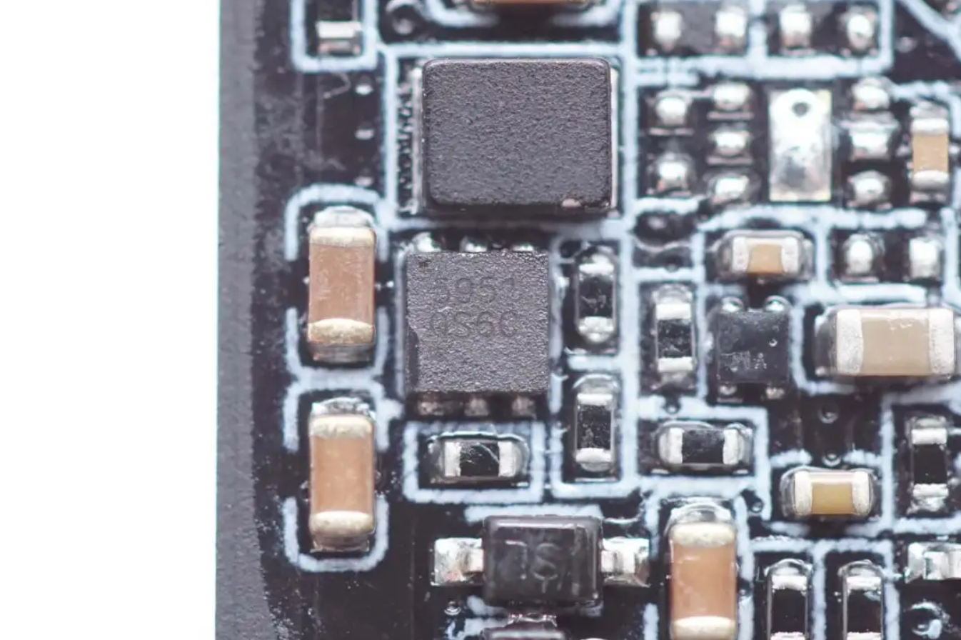 888腾博会半导体1&micro;A超低静态电流同步升压转换器SY5951获​laifen徕芬扫振电动牙刷 SE采用！